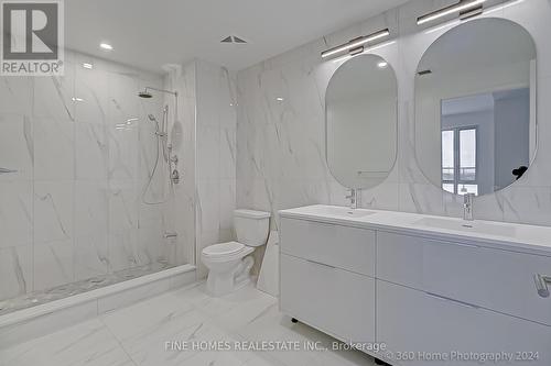 712 - 8 Beverley Glen Boulevard, Vaughan, ON - Indoor Photo Showing Bathroom