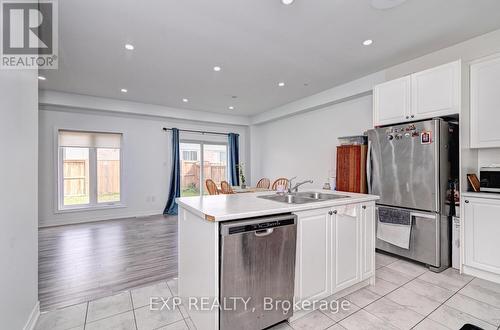 67 Knotty Pine Avenue, Cambridge, ON - Indoor Photo Showing Kitchen With Double Sink