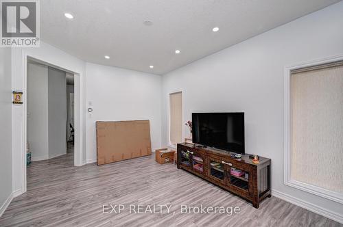 67 Knotty Pine Avenue, Cambridge, ON - Indoor