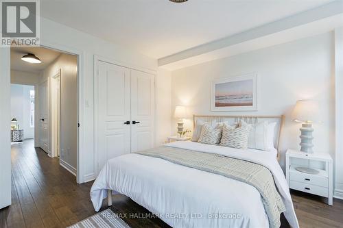 29 Macphail Avenue, Toronto, ON - Indoor Photo Showing Bedroom