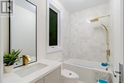 16382 Hillview Place, Caledon, ON - Indoor Photo Showing Bathroom