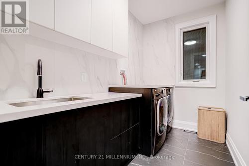 16382 Hillview Place, Caledon, ON - Indoor Photo Showing Laundry Room