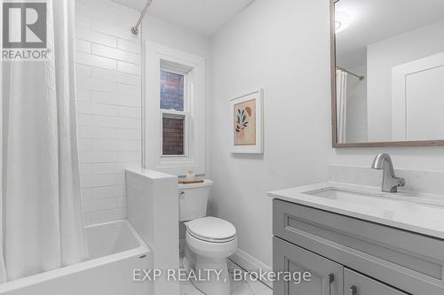 20 Greenaway Avenue, Hamilton, ON - Indoor Photo Showing Bathroom