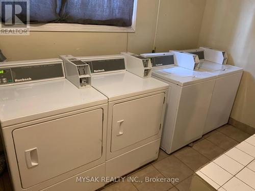 107-109 Balsam Avenue S, Hamilton, ON - Indoor Photo Showing Laundry Room