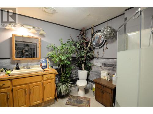 2012 Hoferkamp Road, Prince George, BC - Indoor Photo Showing Bathroom