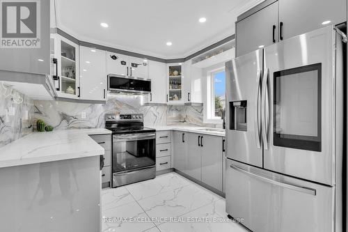 141 Osborn Avenue, Brantford, ON - Indoor Photo Showing Kitchen