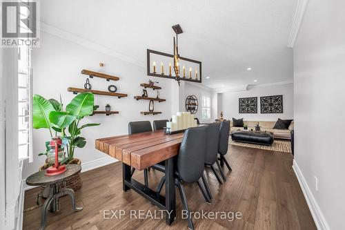 3338 Beau Rivage Crescent, Mississauga, ON - Indoor Photo Showing Dining Room