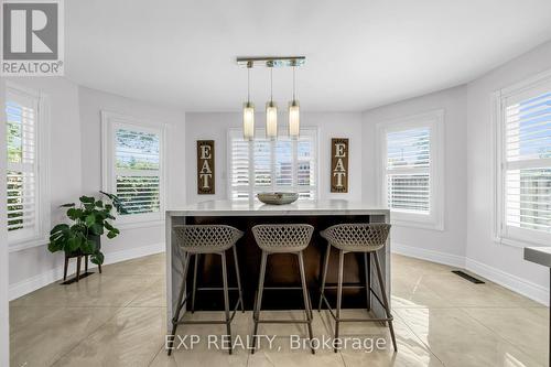 3338 Beau Rivage Crescent, Mississauga, ON - Indoor Photo Showing Dining Room