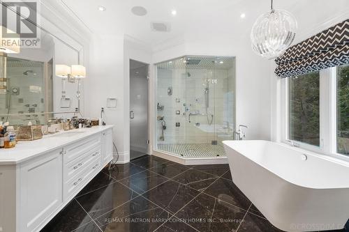 70 Banbury Road, Toronto, ON - Indoor Photo Showing Bathroom