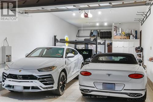 70 Banbury Road, Toronto, ON - Indoor Photo Showing Garage