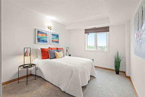 607 2000 Sinclair Street, Winnipeg, MB - Indoor Photo Showing Bedroom