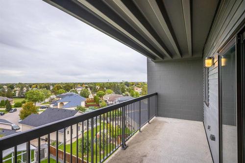 607 2000 Sinclair Street, Winnipeg, MB - Outdoor With Balcony With Exterior