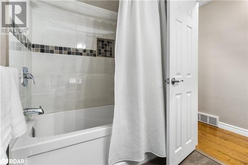 72 Richelieu Drive, St. Catharines, ON - Indoor Photo Showing Bathroom