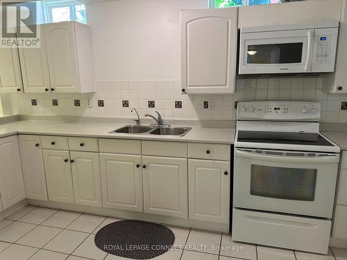 103 Fadine Road, Newmarket, ON - Indoor Photo Showing Kitchen With Double Sink