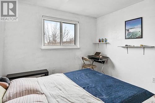 336 Fleetwood Crescent, Brampton, ON - Indoor Photo Showing Bedroom