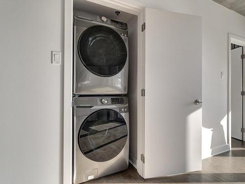 Salle de lavage - 961-101 Rue Peel, Montréal (Le Sud-Ouest), QC - Indoor Photo Showing Laundry Room