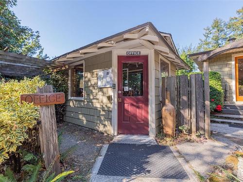 1450 North End Rd, Salt Spring, BC 