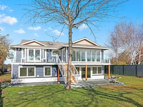 1027 Kye Bay Rd, Comox, BC 