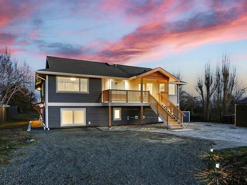 1027 Kye Bay Rd, Comox, BC 