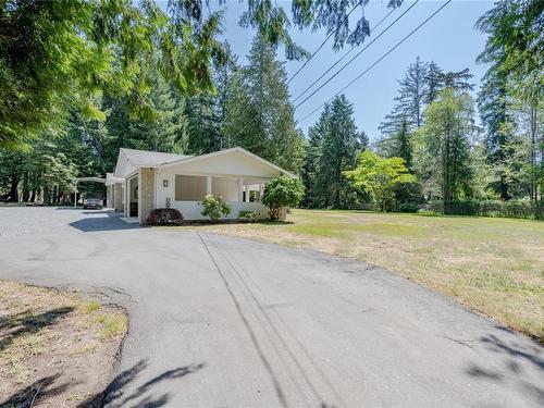 700 Qualicum Rd, Qualicum Beach, BC 