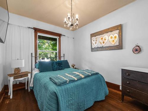 721 St Paul Street, Kamloops, BC - Indoor Photo Showing Bedroom