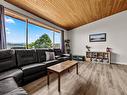 356 Gleneagles Drive, Kamloops, BC  - Indoor Photo Showing Living Room 