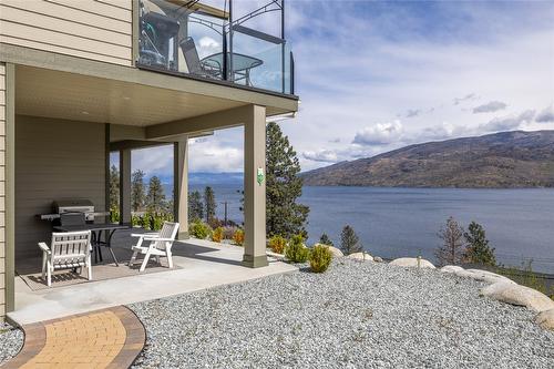 6372 Topham Place, Peachland, BC - Outdoor With Body Of Water