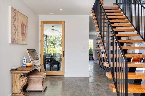 452 Barkley Road, Kelowna, BC - Indoor Photo Showing Other Room