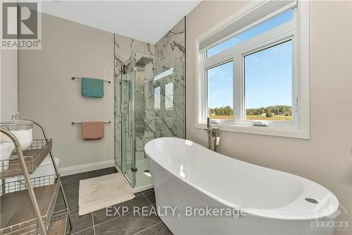 3010 Torwood Drive, Ottawa, ON - Indoor Photo Showing Bathroom