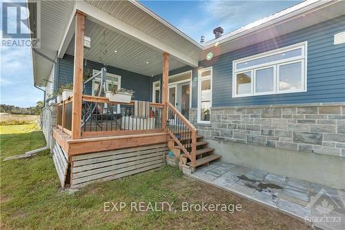 3010 Torwood Drive, Ottawa, ON - Outdoor With Deck Patio Veranda