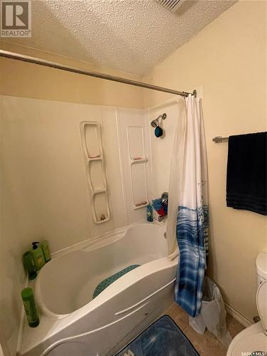 266 Langevin Crescent, Saskatoon, SK - Indoor Photo Showing Bathroom