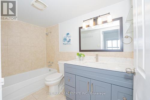 322 - 1050 Stainton Drive, Mississauga, ON - Indoor Photo Showing Bathroom