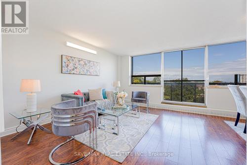 322 - 1050 Stainton Drive, Mississauga, ON - Indoor Photo Showing Living Room