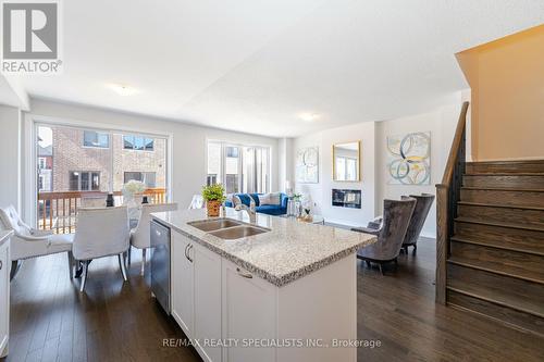 32 Camino Real Drive, Caledon, ON - Indoor Photo Showing Kitchen With Double Sink