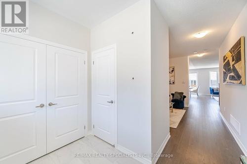 32 Camino Real Drive, Caledon, ON - Indoor Photo Showing Other Room