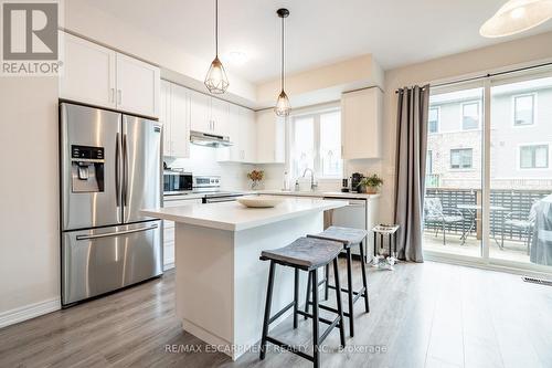 149 - 1890 Rymal Road E, Hamilton, ON - Indoor Photo Showing Kitchen With Upgraded Kitchen