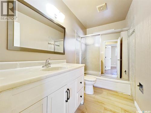 137 Vanier Crescent, Saskatoon, SK - Indoor Photo Showing Bathroom