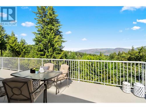 2592 Alpen Paradies Road Unit# 12, Blind Bay, BC - Outdoor With Deck Patio Veranda