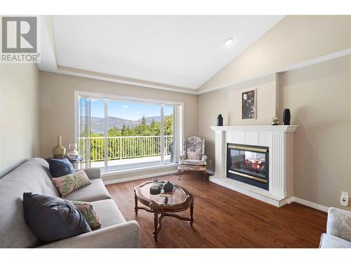 2592 Alpen Paradies Road Unit# 12, Blind Bay, BC - Indoor Photo Showing Living Room With Fireplace