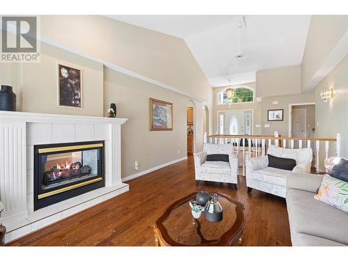 2592 Alpen Paradies Road Unit# 12, Blind Bay, BC - Indoor Photo Showing Living Room With Fireplace