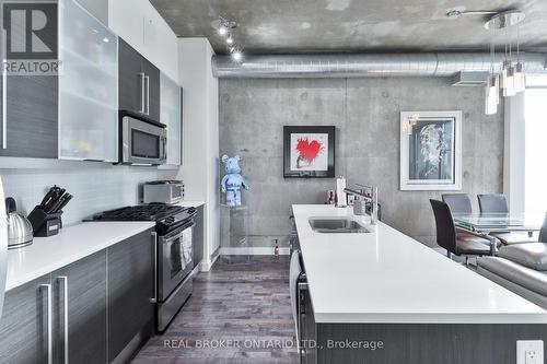 707 - 138 Princess Street, Toronto, ON - Indoor Photo Showing Kitchen With Double Sink With Upgraded Kitchen