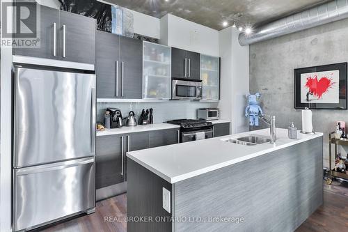 707 - 138 Princess Street, Toronto, ON - Indoor Photo Showing Kitchen With Stainless Steel Kitchen With Double Sink