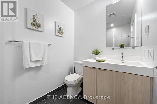 503 - 20 Tubman Avenue W, Toronto, ON - Indoor Photo Showing Bathroom