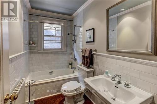 174 Rosedale Heights Drive, Toronto, ON - Indoor Photo Showing Bathroom