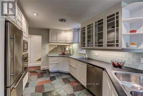 174 Rosedale Heights Drive, Toronto, ON - Indoor Photo Showing Kitchen With Double Sink