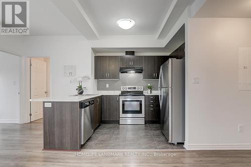 26 - 13 Eaton Park Lane, Toronto, ON - Indoor Photo Showing Kitchen With Upgraded Kitchen