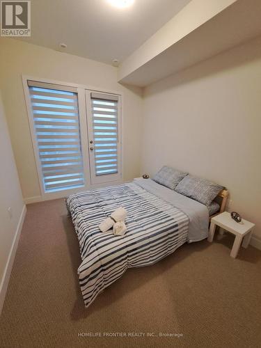 7 Ingersoll Lane, Richmond Hill, ON - Indoor Photo Showing Bedroom