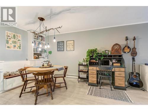 709 Houghton Road Unit# 315, Kelowna, BC - Indoor Photo Showing Dining Room