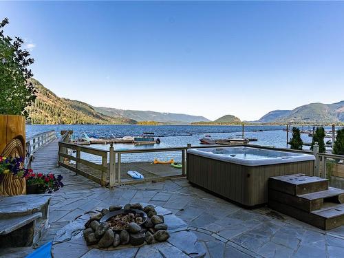 7-10257 South Shore Rd, Honeymoon Bay, BC 