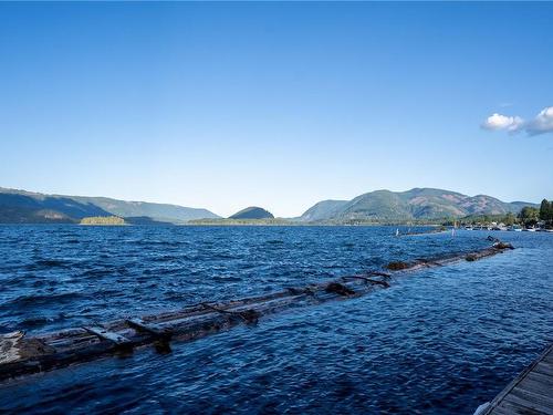 7-10257 South Shore Rd, Honeymoon Bay, BC 